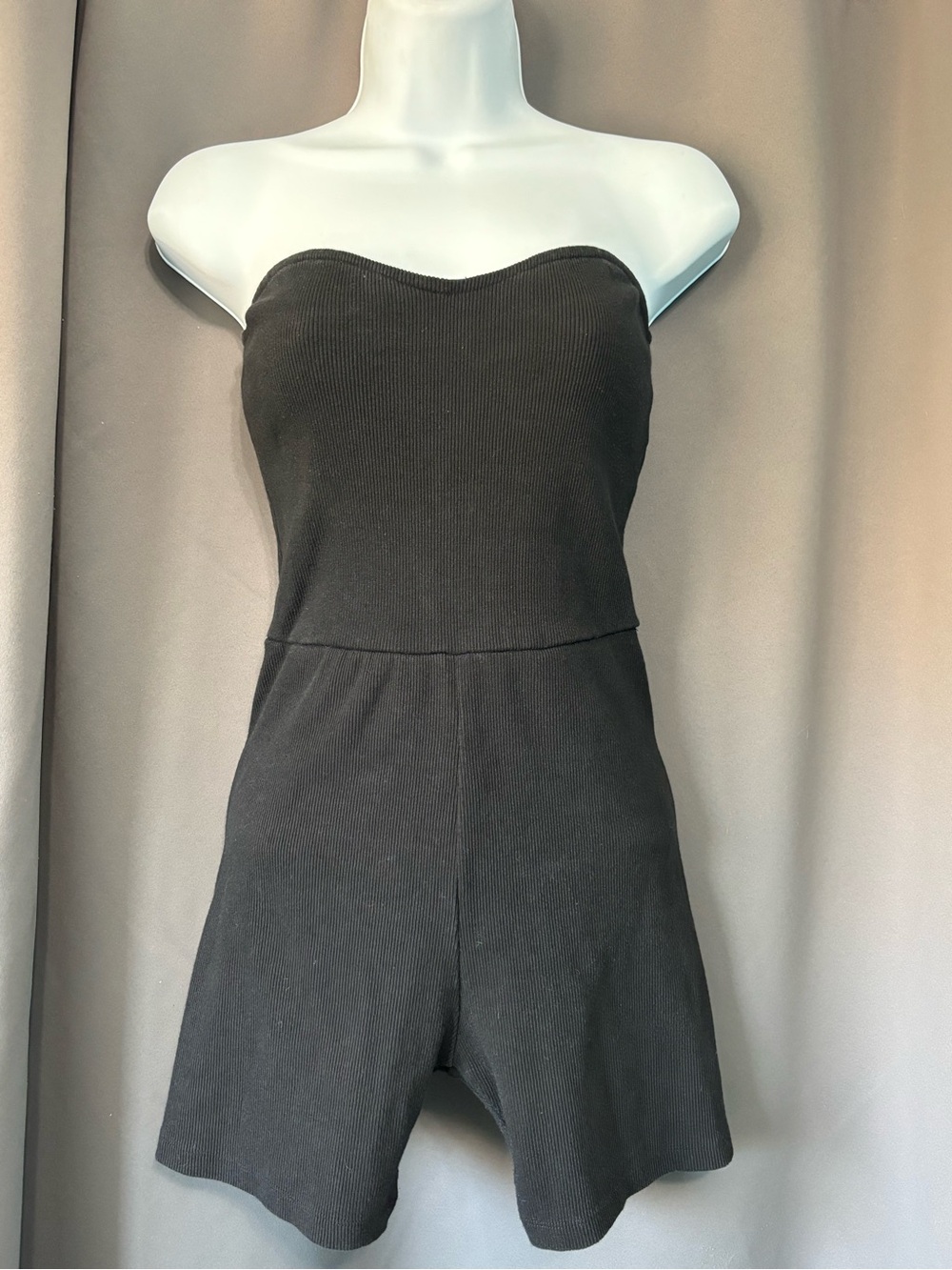 Strapless Black Ribbed Romper Sz:M
